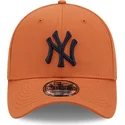 petten-gebogen-bruin-fitted-39thirty-league-essential-van-new-york-yankees-mlb-van-new-era