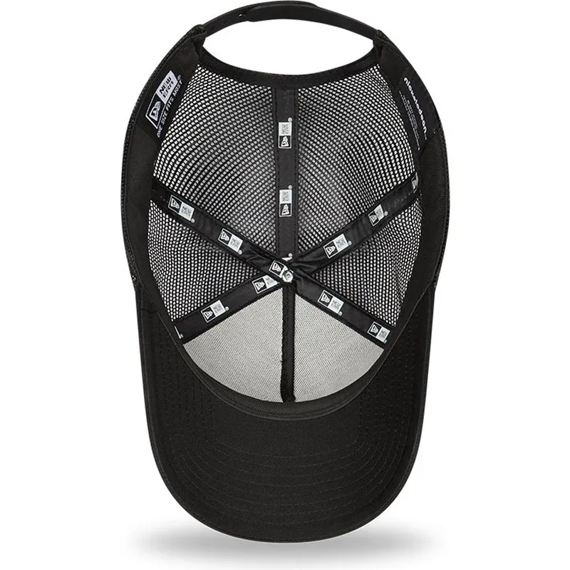 petten-gebogen-zwart-snapback-a-frame-sporty-van-spongebob-van-new-era petten-gebogen-zwart-snapback-a-frame-sporty-van-spongebob-van-new-era