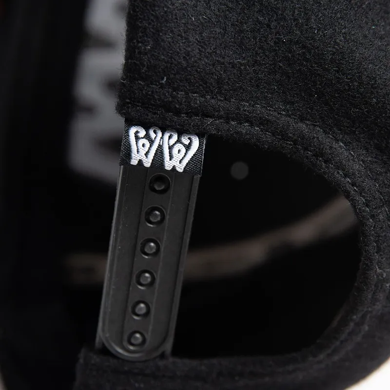 petten-plat-zwart-snapback-waw-ww29-van-wheels-and-waves