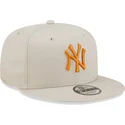 petten-plat-beige-snapback-9fifty-league-essential-van-new-york-yankees-mlb-van-new-era