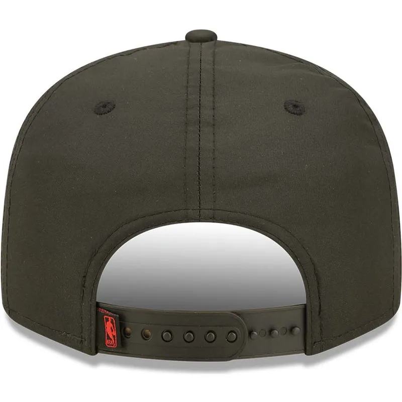 petten-plat-zwart-snapback-9fifty-neon-pack-van-chicago-bulls-nba-van-new-era