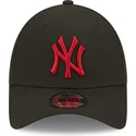 petten-gebogen-zwart-verstelbaar-9forty-league-essential-van-new-york-yankees-mlb-van-new-era