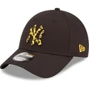 petten-gebogen-zwart-verstelbaar-9forty-seasonal-infill-van-new-york-yankees-mlb-van-new-era
