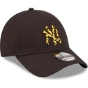 petten-gebogen-zwart-verstelbaar-9forty-seasonal-infill-van-new-york-yankees-mlb-van-new-era
