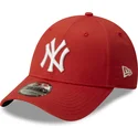 petten-gebogen-rood-verstelbaar-9forty-league-essential-van-new-york-yankees-mlb-van-new-era