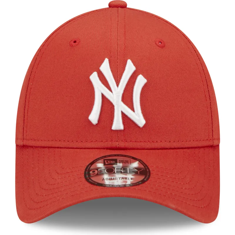 petten-gebogen-rood-verstelbaar-9forty-league-essential-van-new-york-yankees-mlb-van-new-era