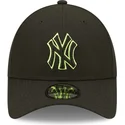 petten-gebogen-zwart-snapback-9forty-neon-pack-repreve-van-new-york-yankees-mlb-van-new-era