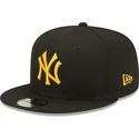 petten-plat-zwart-snapback-9fifty-league-essential-van-new-york-yankees-mlb-van-new-era