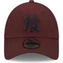 petten-gebogen-rood-verstelbaar-9forty-league-essential-van-new-york-yankees-mlb-van-new-era