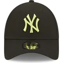 petten-gebogen-zwart-verstelbaar-9forty-league-essential-van-new-york-yankees-mlb-van-new-era