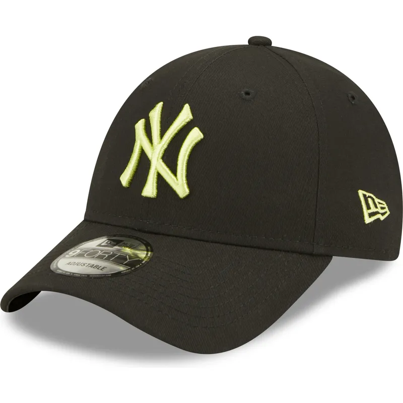 petten-gebogen-zwart-verstelbaar-9forty-league-essential-van-new-york-yankees-mlb-van-new-era