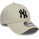 petten-gebogen-beige-verstelbaar-9forty-league-essential-van-new-york-yankees-mlb-van-new-era