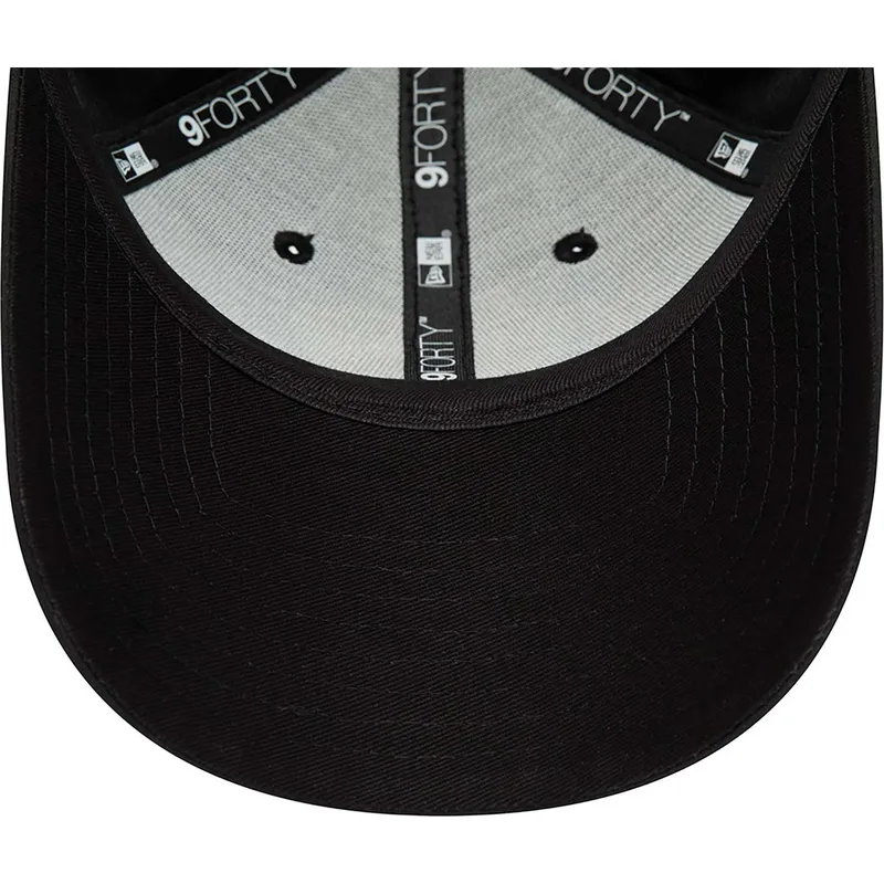 petten-gebogen-zwart-verstelbaar-9forty-print-infill-van-brooklyn-nets-nba-van-new-era