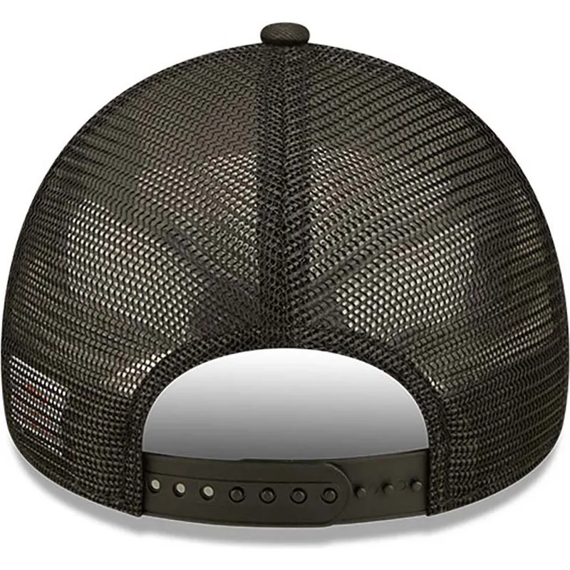 petten-gebogen-zwart-snapback-a-frame-repreve-lucky-paws-van-new-era