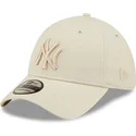 petten-gebogen-beige-fitted-39thirty-league-essential-van-new-york-yankees-mlb-van-new-era