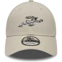 petten-gebogen-beige-verstelbaar-9forty-van-bugs-bunny-looney-tunes-van-new-era