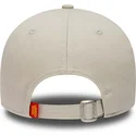 petten-gebogen-beige-verstelbaar-9forty-van-bugs-bunny-looney-tunes-van-new-era