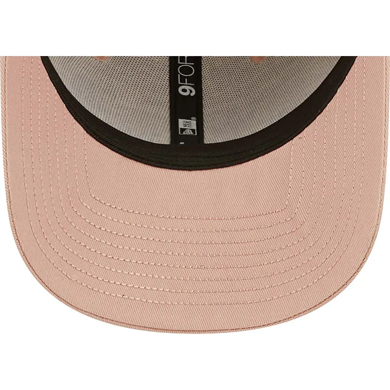 petten-gebogen-roze-verstelbaar-tokyo-9forty-graphic-van-new-era