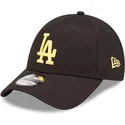 petten-gebogen-zwart-verstelbaar-9forty-league-essential-van-los-angeles-dodgers-mlb-van-new-era