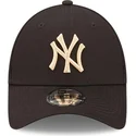 petten-gebogen-zwart-verstelbaar-9forty-league-essential-van-new-york-yankees-mlb-van-new-era