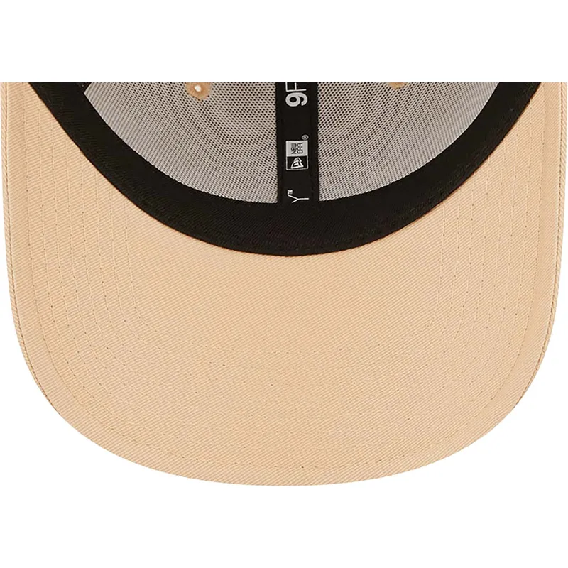 petten-gebogen-beige-verstelbaar-9forty-league-essential-van-new-york-yankees-mlb-van-new-era petten-gebogen-beige-verstelbaar-9forty-league-essential-van-new-york-yankees-mlb-van-new-era