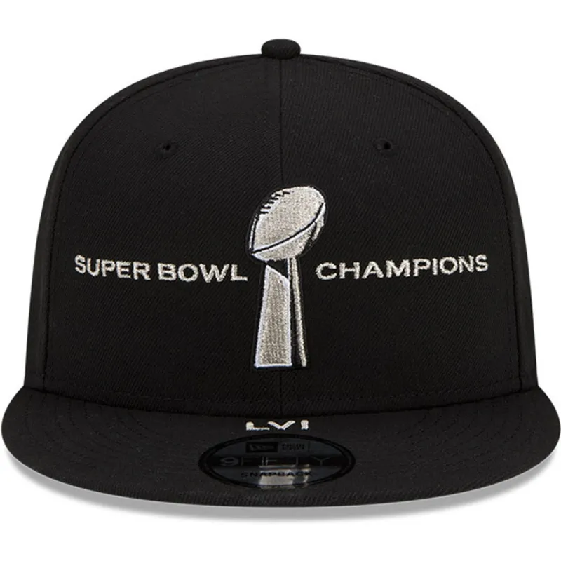 petten-plat-zwart-snapback-9fifty-parade-super-bowl-champions-lvi-2022-van-los-angeles-rams-nfl-van-new-era petten-plat-zwart-snapback-9fifty-parade-super-bowl-champions-lvi-2022-van-los-angeles-rams-nfl-van-new-era
