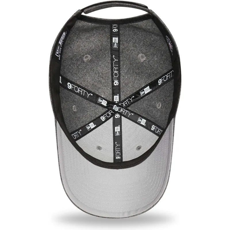 petten-gebogen-grijs-verstelbaar-9forty-the-league-melton-van-chicago-white-sox-mlb-van-new-era petten-gebogen-grijs-verstelbaar-9forty-the-league-melton-van-chicago-white-sox-mlb-van-new-era
