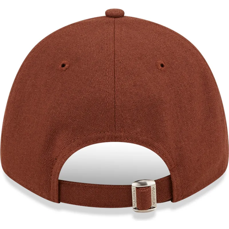 petten-gebogen-bruin-verstelbaar-9forty-linen-van-new-york-yankees-mlb-van-new-era