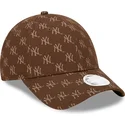 petten-gebogen-bruin-verstelbaar-9forty-monogram-van-new-york-yankees-mlb-van-new-era