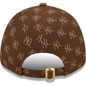 petten-gebogen-bruin-verstelbaar-9forty-monogram-van-new-york-yankees-mlb-van-new-era