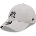 petten-gebogen-grijs-verstelbaar-9forty-seasonal-infill-van-new-york-yankees-mlb-van-new-era