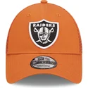 petten-gebogen-oranje-verstelbaar-a-frame-home-field-van-las-vegas-raiders-nfl-van-new-era