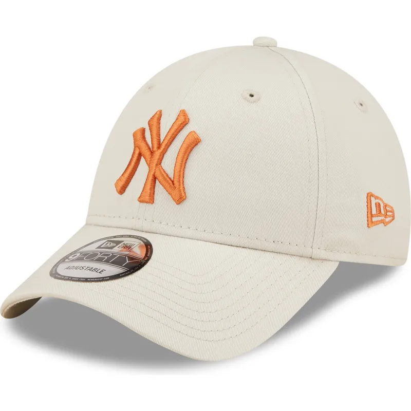 petten-gebogen-beige-verstelbaar-9forty-league-essential-van-new-york-yankees-mlb-van-new-era
