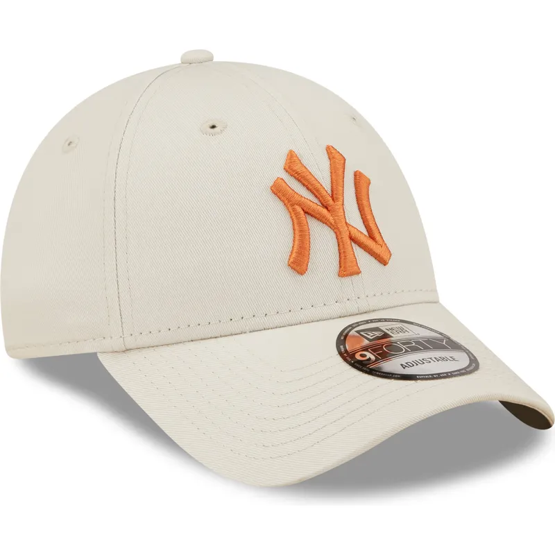 petten-gebogen-beige-verstelbaar-9forty-league-essential-van-new-york-yankees-mlb-van-new-era