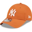 petten-gebogen-oranje-verstelbaar-9forty-league-essential-van-new-york-yankees-mlb-van-new-era