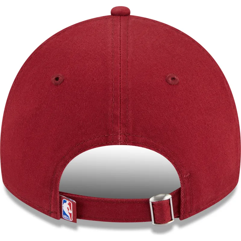 petten-gebogen-rood-verstelbaar-9twenty-draft-edition-2023-van-cleveland-cavaliers-nba-van-new-era petten-gebogen-rood-verstelbaar-9twenty-draft-edition-2023-van-cleveland-cavaliers-nba-van-new-era
