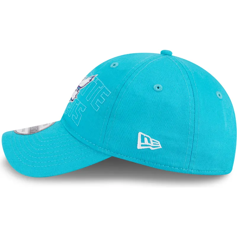 petten-gebogen-blauw-verstelbaar-9twenty-draft-edition-2023-van-charlotte-hornets-nba-van-new-era