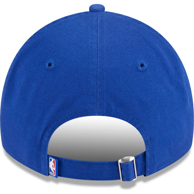 petten-gebogen-blauw-verstelbaar-9twenty-draft-edition-2023-van-new-york-knicks-nba-van-new-era petten-gebogen-blauw-verstelbaar-9twenty-draft-edition-2023-van-new-york-knicks-nba-van-new-era