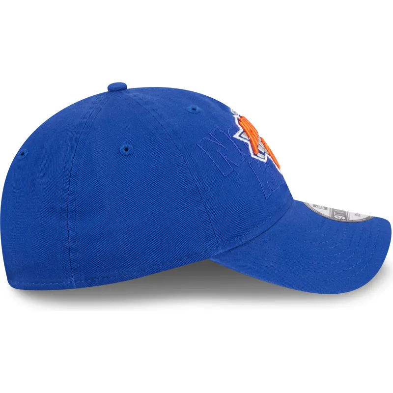 petten-gebogen-blauw-verstelbaar-9twenty-draft-edition-2023-van-new-york-knicks-nba-van-new-era petten-gebogen-blauw-verstelbaar-9twenty-draft-edition-2023-van-new-york-knicks-nba-van-new-era