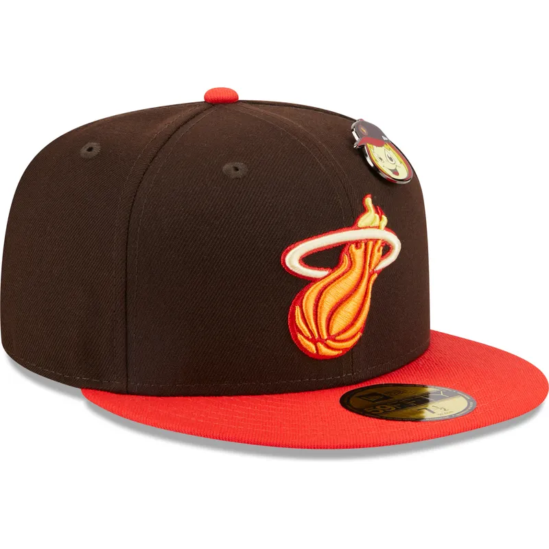 petten-plat-bruin-fitted-59fifty-the-elements-fire-pin-van-miami-heat-nba-van-new-era petten-plat-bruin-fitted-59fifty-the-elements-fire-pin-van-miami-heat-nba-van-new-era
