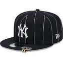 petten-plat-marineblauw-snapback-9fifty-pinstripe-visor-clip-van-new-york-yankees-mlb-van-new-era
