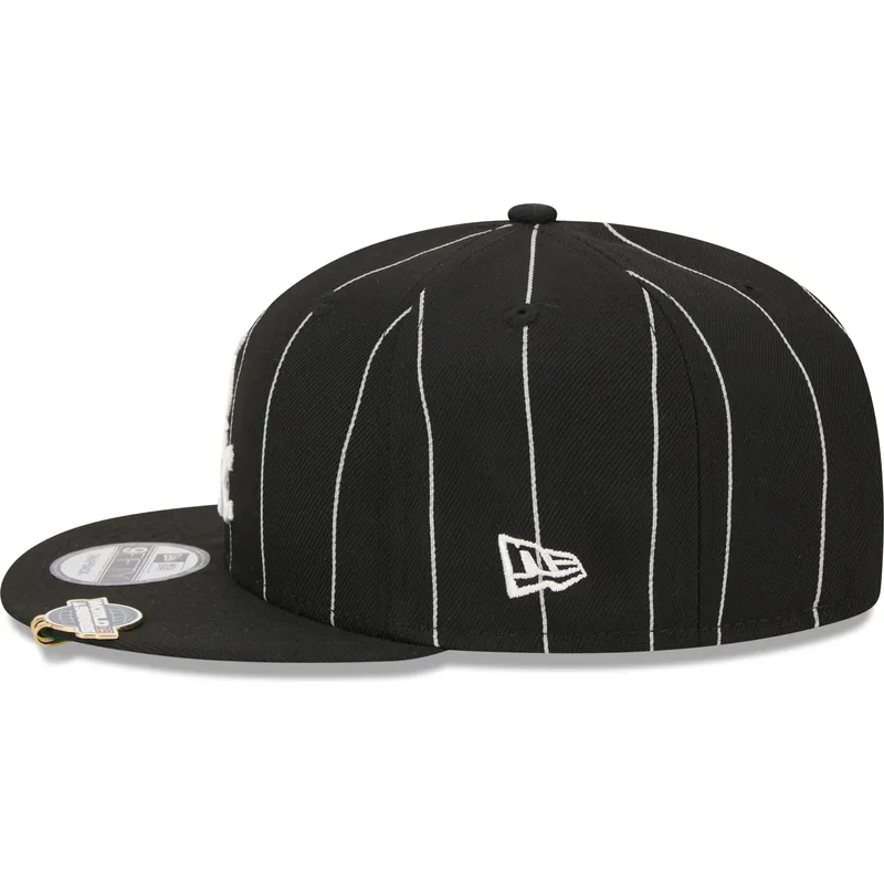 petten-plat-zwart-snapback-9fifty-pinstripe-visor-clip-van-chicago-white-sox-mlb-van-new-era petten-plat-zwart-snapback-9fifty-pinstripe-visor-clip-van-chicago-white-sox-mlb-van-new-era