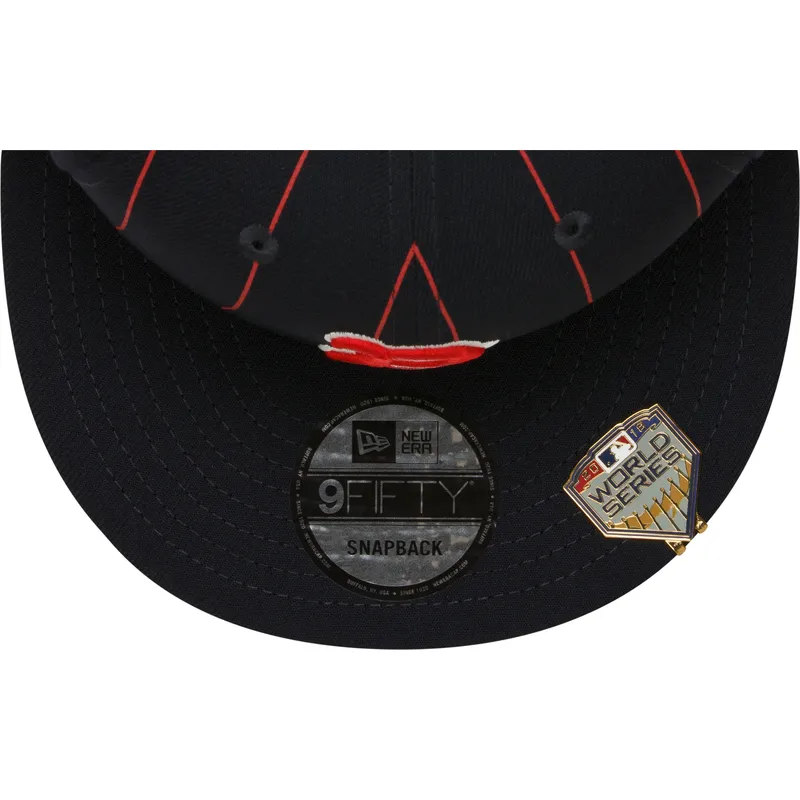 petten-plat-marineblauw-snapback-9fifty-pinstripe-visor-clip-van-boston-red-sox-mlb-van-new-era petten-plat-marineblauw-snapback-9fifty-pinstripe-visor-clip-van-boston-red-sox-mlb-van-new-era