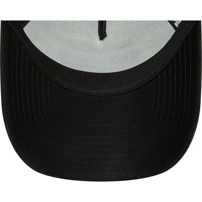 petten-gebogen-zwart-snapback-soy-sauce-a-frame-food-van-new-era