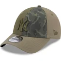 petten-gebogen-groen-verstelbaar-9forty-multi-texture-van-new-york-yankees-mlb-van-new-era