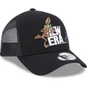 petten-gebogen-zwart-snapback-a-frame-van-coyote-y-correcaminos-looney-tunes-van-new-era