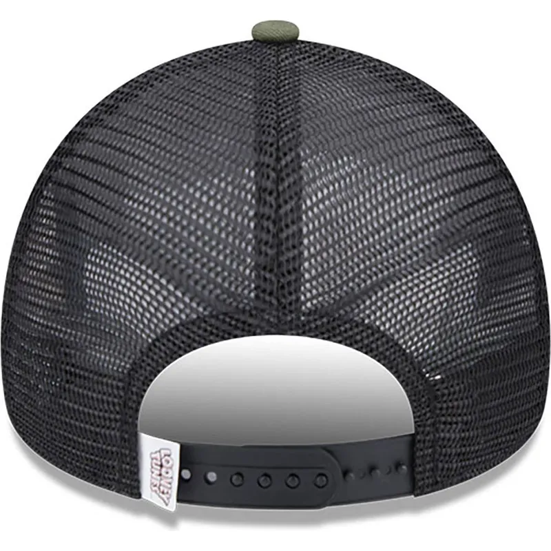 petten-gebogen-groen-snapback-a-frame-van-piolin-y-silvestre-looney-tunes-van-new-era