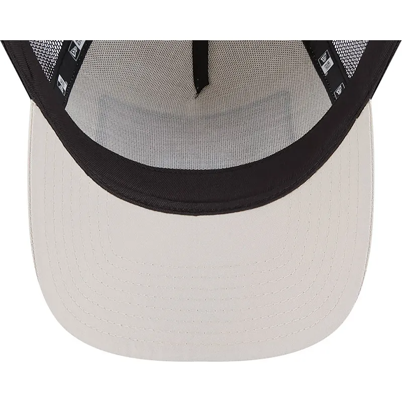 petten-gebogen-beige-snapback-a-frame-repreve-license-plate-van-miami-van-new-era