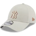 petten-gebogen-beige-verstelbaar-9forty-team-outline-van-new-york-yankees-mlb-van-new-era