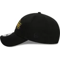 petten-gebogen-zwart-verstelbaar-9forty-metallic-badge-van-los-angeles-lakers-nba-van-new-era
